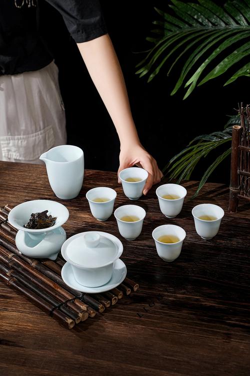枯木逢春 一席茶器里的东方新生