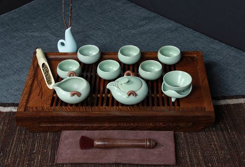 雨过天青处的茶席清欢 正品汝窑双扛壶罗汉杯茶具套装赏鉴